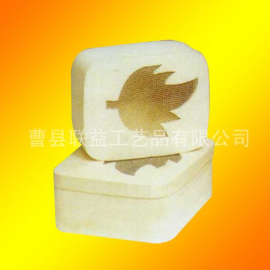 點擊查看詳細信息<br>標(biāo)題：楊木皮盒LY-1404 閱讀次數(shù)：2155